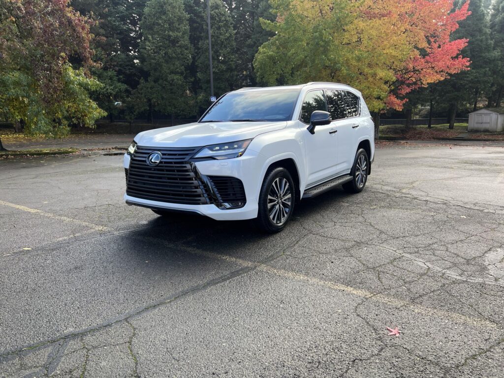 2022 Lexus LX 600 Premium