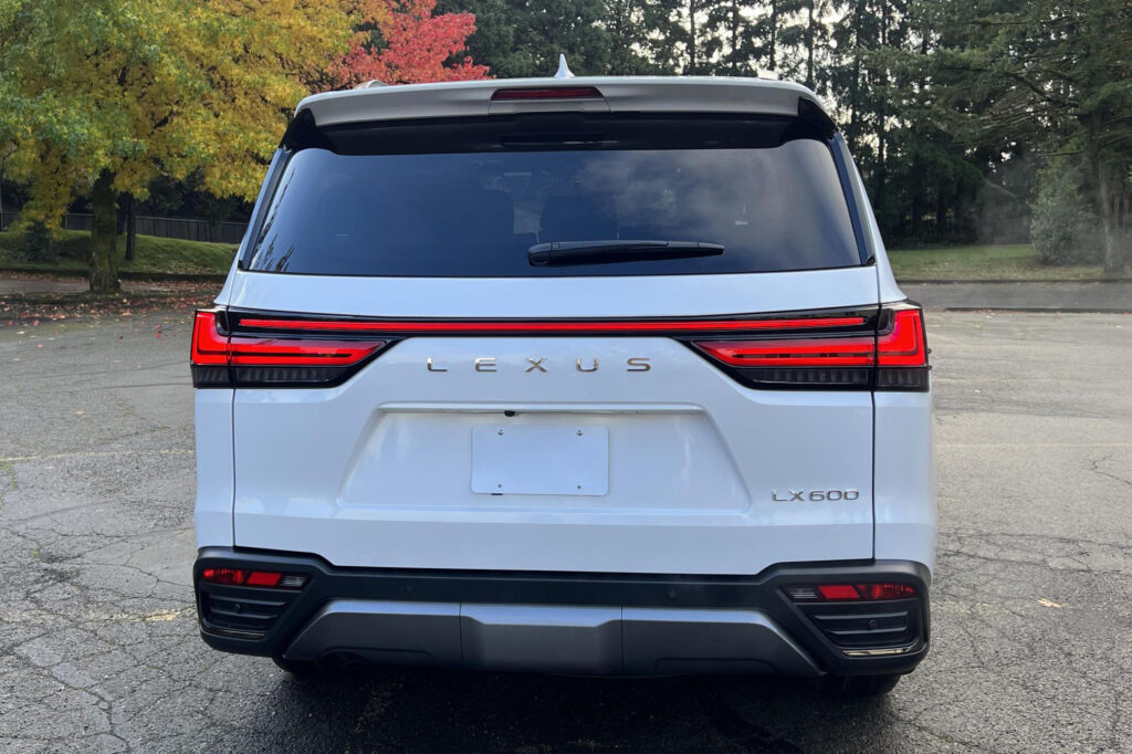 2022 Lexus LX 600 Premium